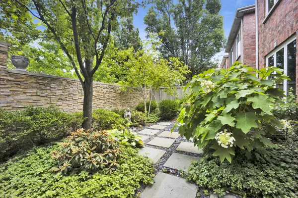 1727 W PETERSON AVE, Chicago, IL 60660