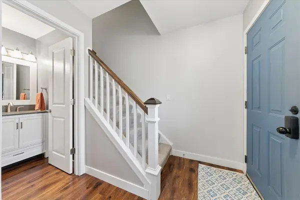 141 Village Creek DR #141, Lake In The Hills, IL 60156