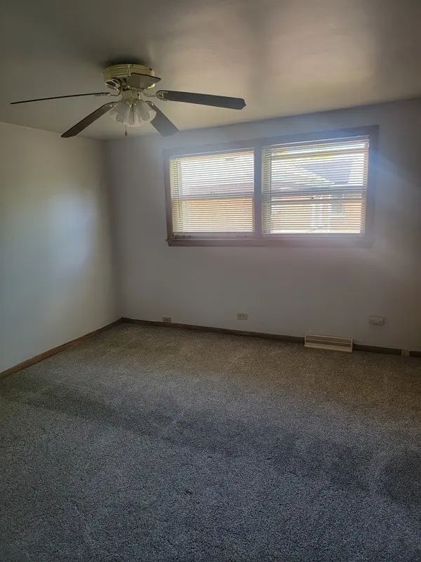 13943 S State ST #2, Riverdale, IL 60827