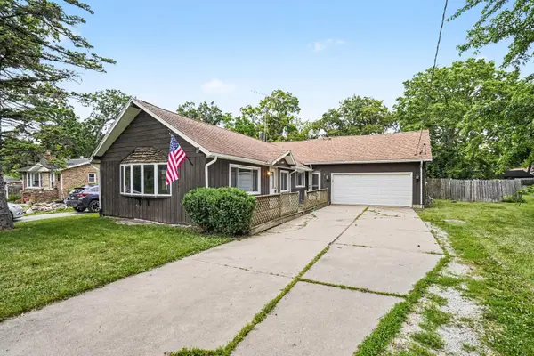 26330 W Grapevine AVE, Antioch, IL 60002