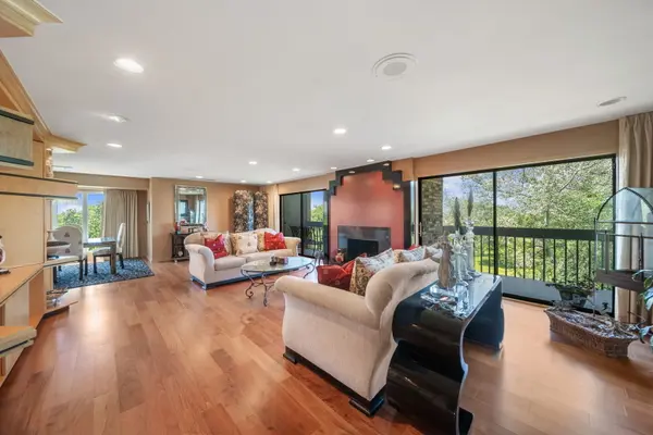 3810 Mission Hills RD #401, Northbrook, IL 60062