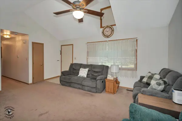 930 Meadowbrook RD, Elwood, IL 60421