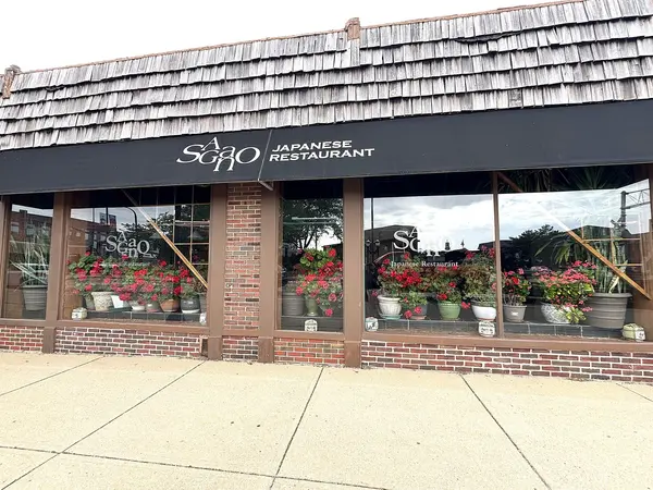 100 W Main ST, Barrington, IL 60010