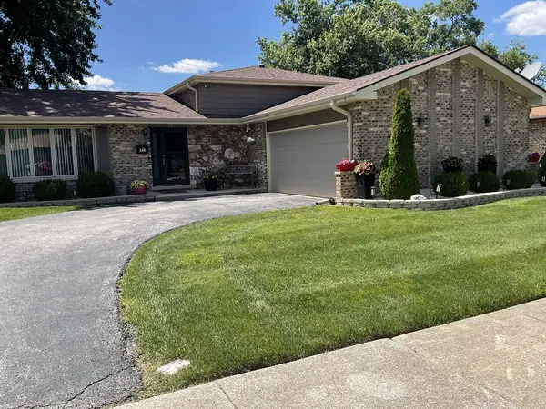 246 S Ingleside AVE, Glenwood, IL 60425