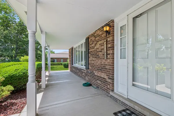 11852 Oregon TRL, Orland Park, IL 60467