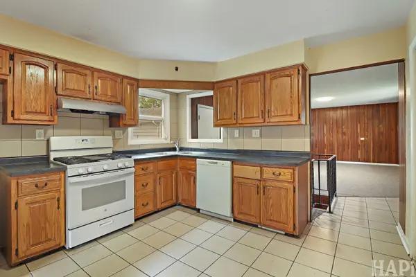 916 Chestnut ST, Waukegan, IL 60085