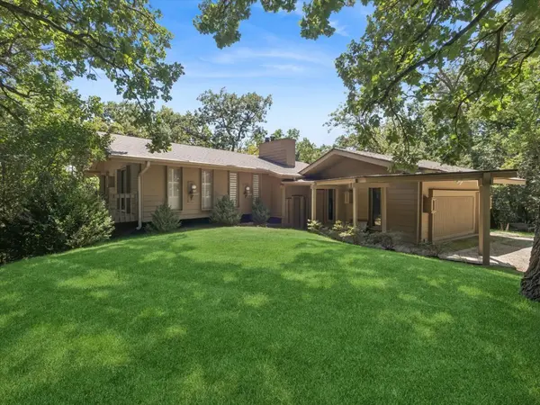 25521 W Blakely Pkwy,  Wauconda,  IL 60084