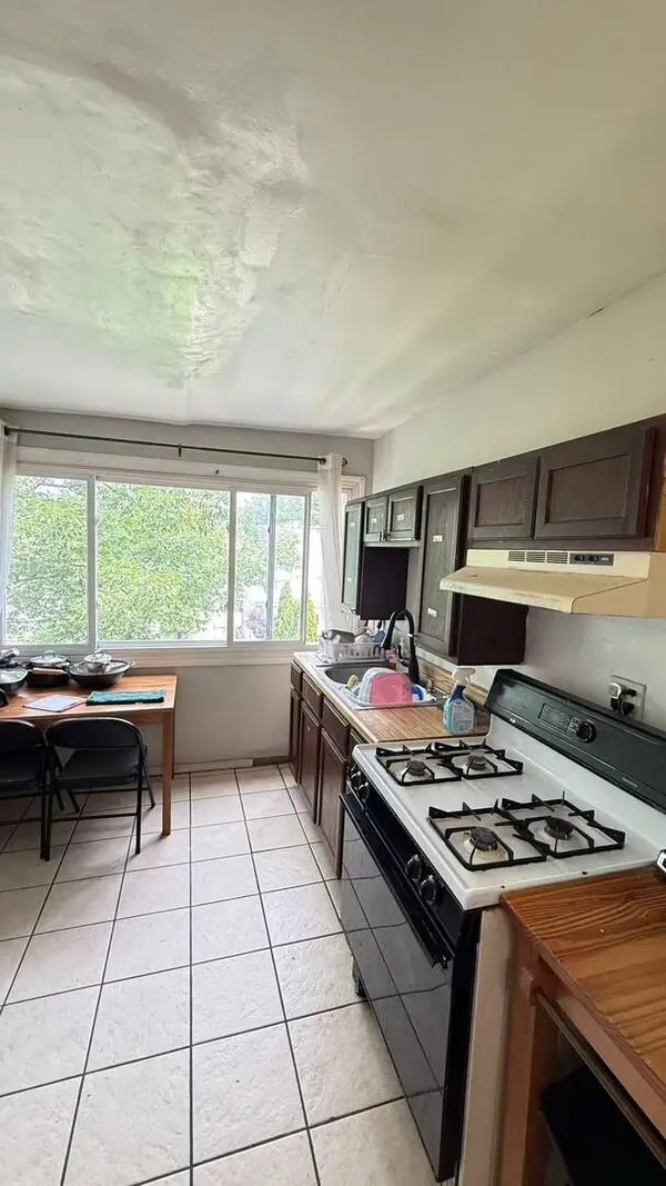 906 W 36TH ST, Chicago, IL 60609