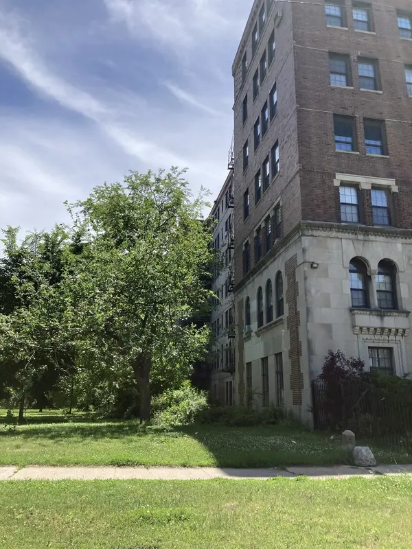 3017 E 78th ST #4B, Chicago, IL 60649