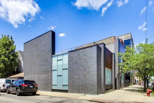 614 N Ashland AVE, Chicago, IL 60622
