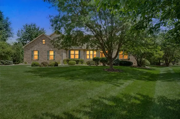 4714 Chestnut Grove DR, Champaign, IL 61822