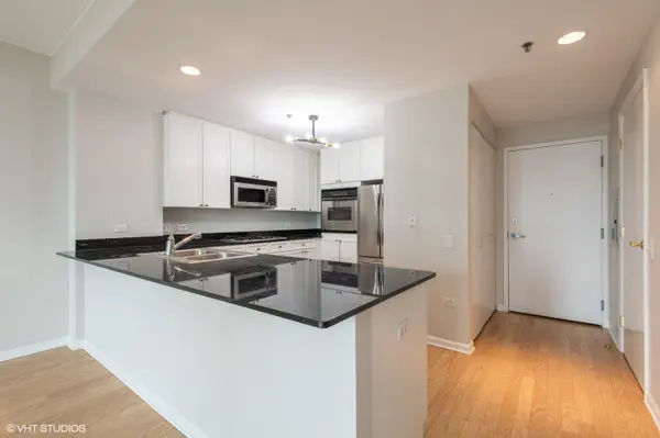 1515 S Prairie AVE #1204, Chicago, IL 60605
