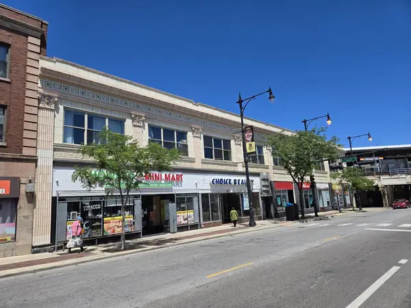 311 Howard ST, Evanston, IL 60202