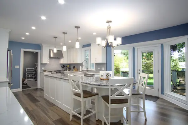 0S461 Madison ST, Winfield, IL 60190