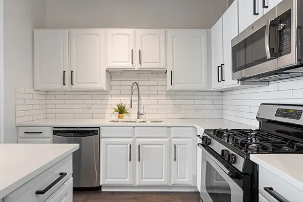 720 N LARRABEE ST #1709, Chicago, IL 60654