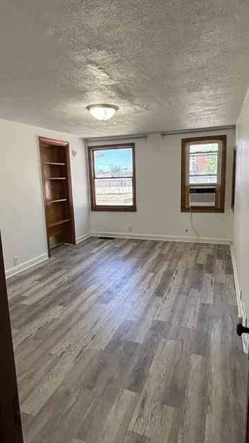 2614 Grand AVE #2, Waukegan, IL 60085