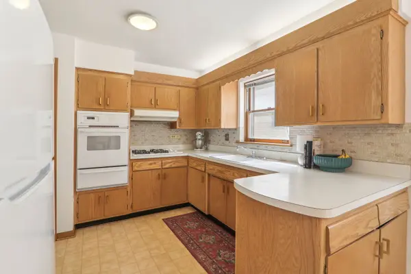 4235 N Kedvale AVE #2B, Chicago, IL 60641