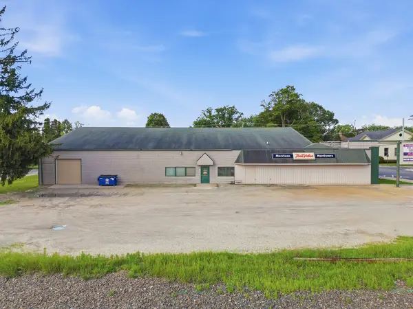 104 S Genesee ST, Morrison, IL 61270