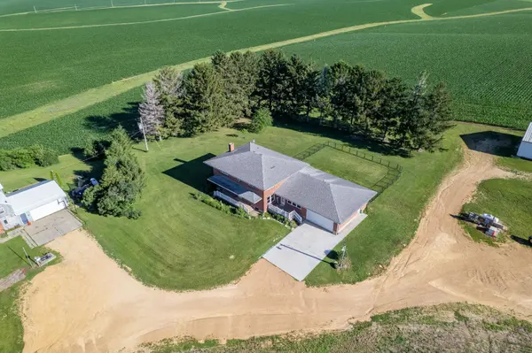 30319 Brookville A&B RD, Lanark, IL 61046