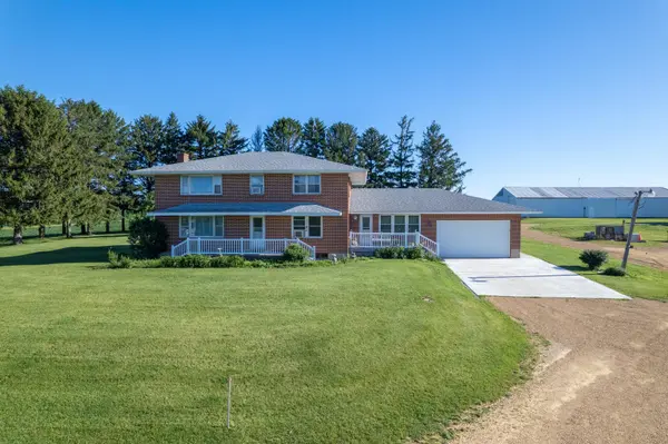 30319 Brookville A&B RD, Lanark, IL 61046