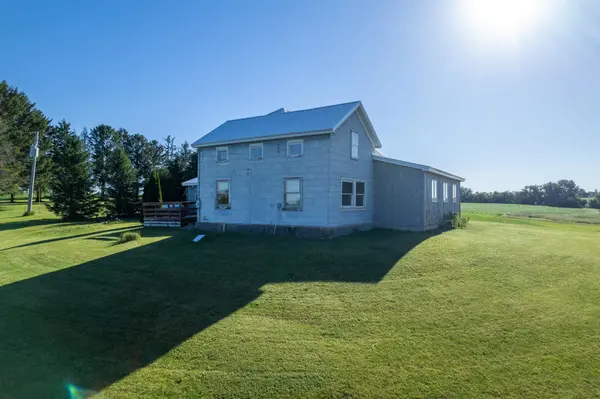 30319 Brookville A&B RD, Lanark, IL 61046