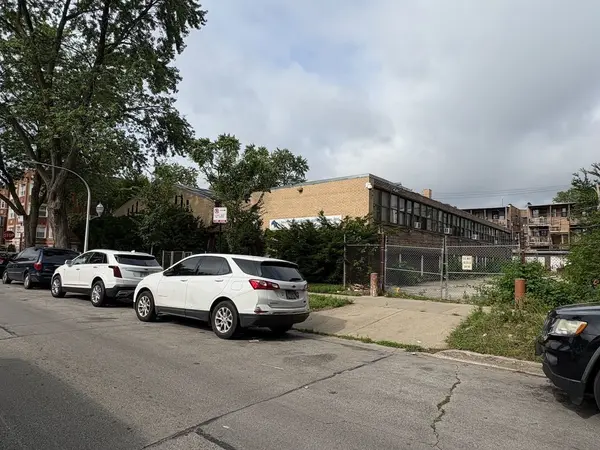 7550 S Phillips AVE, Chicago, IL 60649