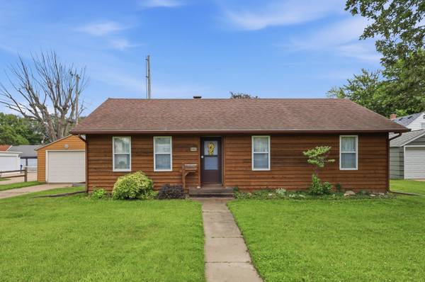 1116 53rd ST, Moline, IL 61265