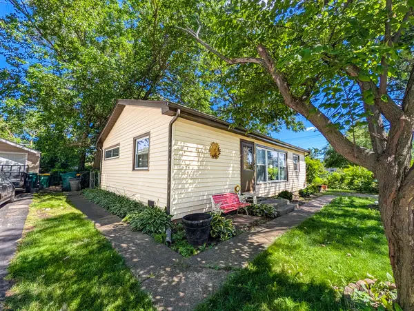 291 3rd ST, Wheeling, IL 60090