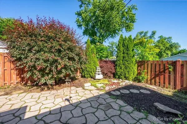 3911 Eastway DR, Island Lake, IL 60042