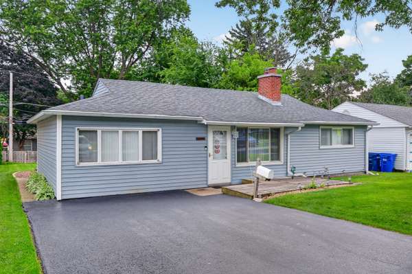 221 N Dorchester AVE, Wheaton, IL 60187