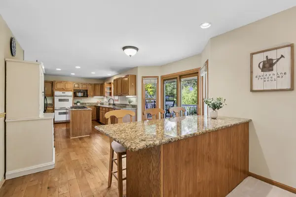 334 Sequoia CT, Antioch, IL 60002