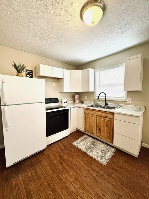 105 S 3rd ST, Marion, IL 62959