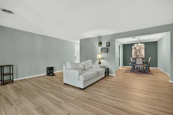 1111 E Jefferson ST #9, Bloomington, IL 61701