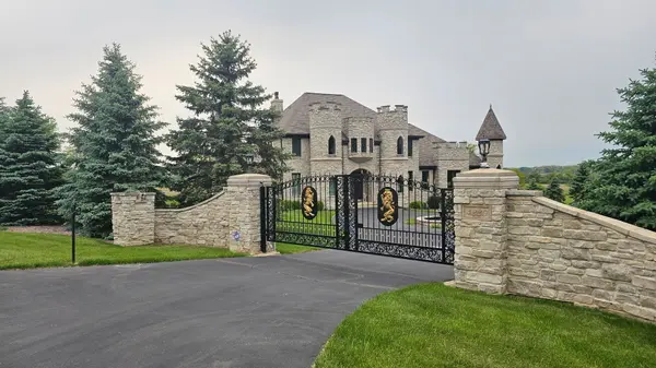 4220 Northgate DR, Spring Grove, IL 60081