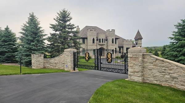 4220 Northgate DR, Spring Grove, IL 60081