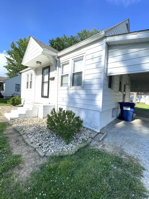 305 S 3rd ST, Marion, IL 62959