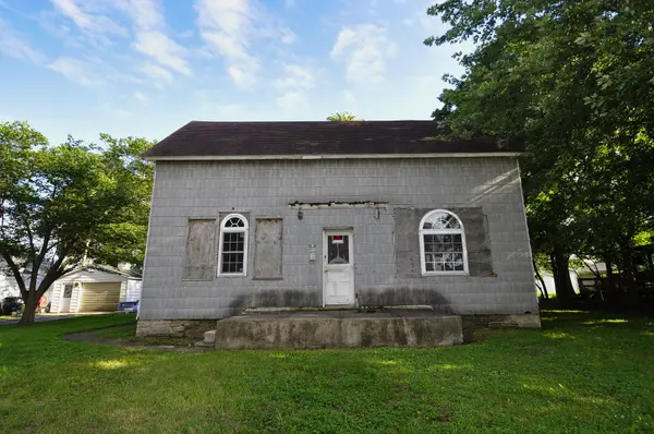 108 W 1st South ST, Mount Olive, IL 62069