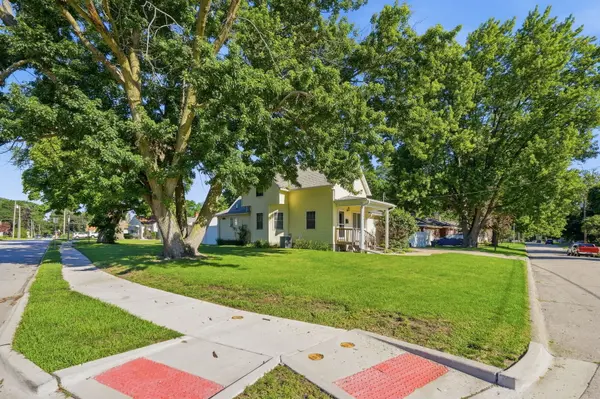1841 36TH ST, Moline, IL 61265