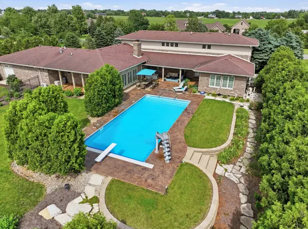 24104 S Old Farm RD, Manhattan, IL 60442