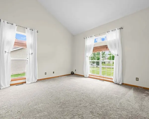 1017 Northwestern AVE, Davis Junction, IL 61020