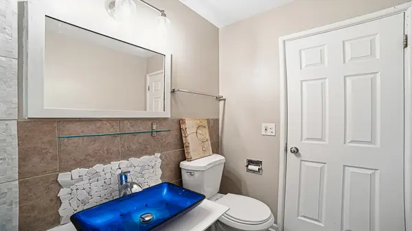2411 W Balmoral AVE #3B, Chicago, IL 60625