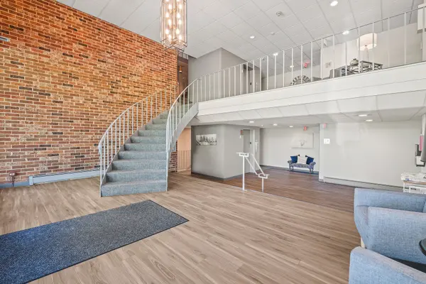 3913 Saratoga AVE #G-204, Downers Grove, IL 60515