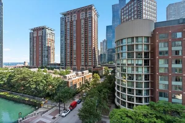 480 N MCCLURG CT #911, Chicago, IL 60611