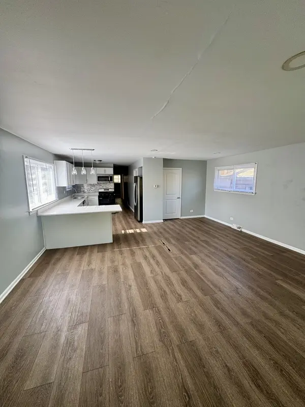 1102 W 111th ST, Chicago, IL 60643