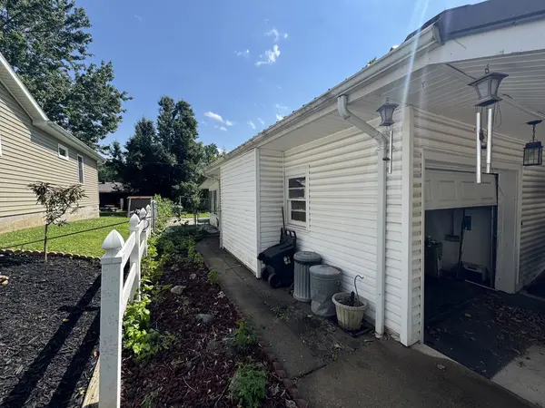 1008 W Jay ST, Vandalia, IL 62471