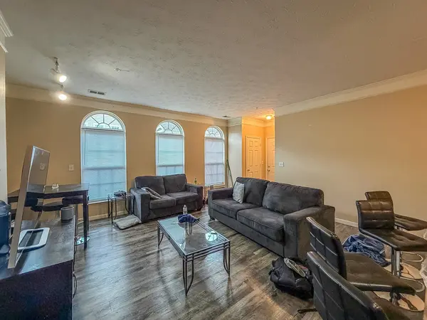 1903 N Lincoln AVE #220, Urbana, IL 61801