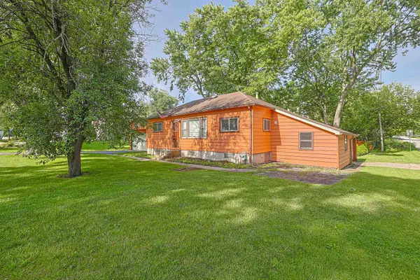 1400 Marion ST, Schaumburg, IL 60193