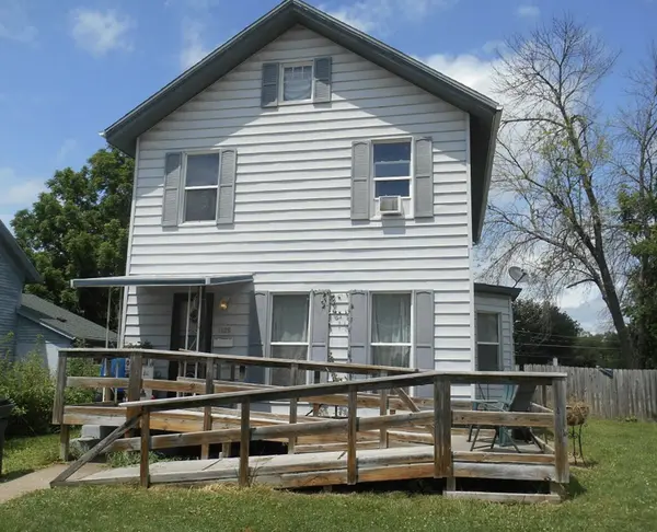 1126 E 13th ST, Davenport, IA 52803