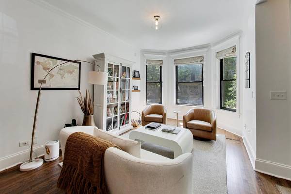 3729 N Magnolia AVE #1, Chicago, IL 60613