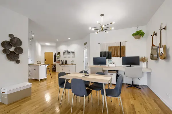 1962 W Lawrence AVE #204, Chicago, IL 60640